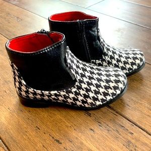 Baby Girl Houndstooth Booties
